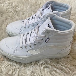Hi tops Vans white sneakers